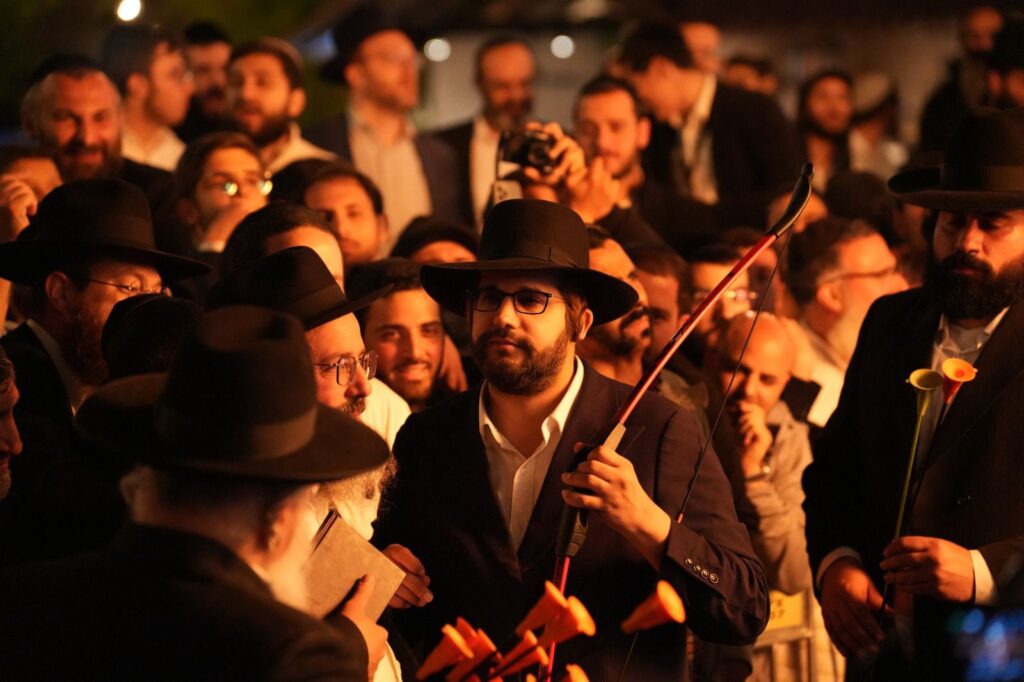 הגאון הינוקא הדליק את האבוקה והתבשר על הולדת בנו