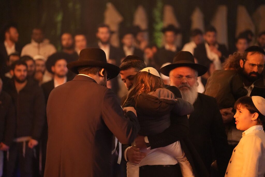 הגאון הינוקא הדליק את האבוקה והתבשר על הולדת בנו