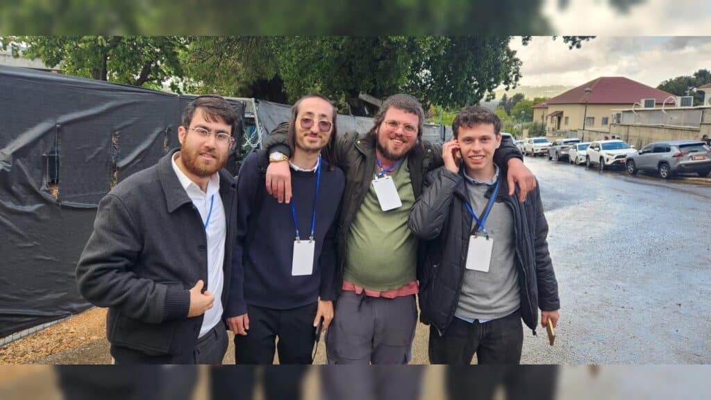 איצקוביץ': המפקד הזוטר, הנהגים שהתעשרו והזמר שהפסיד