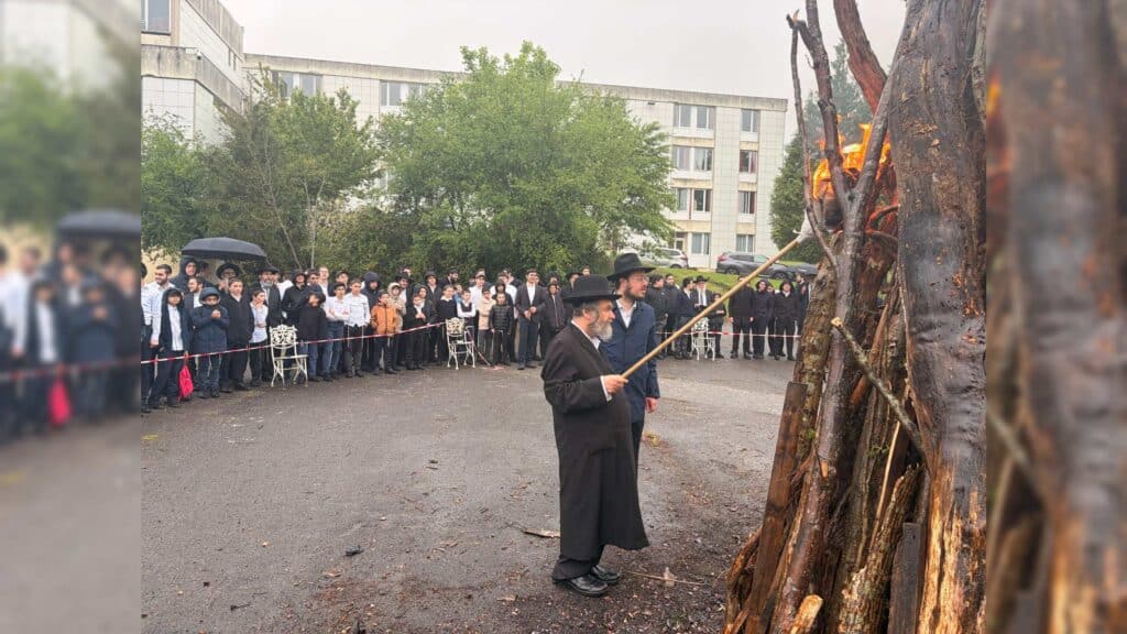רגע השיא: הפוסק הליטאי ריגש את הקהילה המקומית בפריז