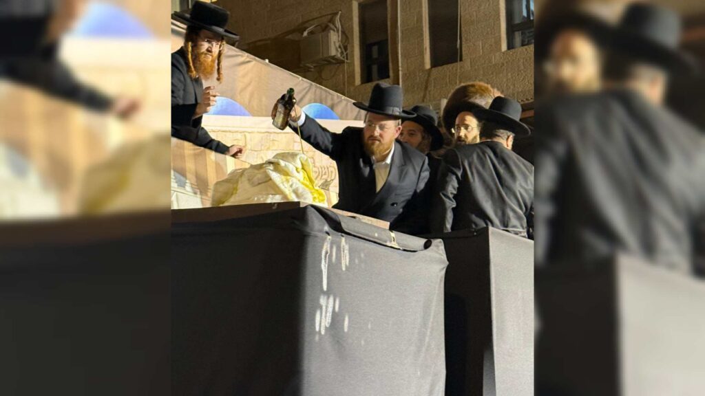 איצקוביץ': המפקד הזוטר, הנהגים שהתעשרו והזמר שהפסיד