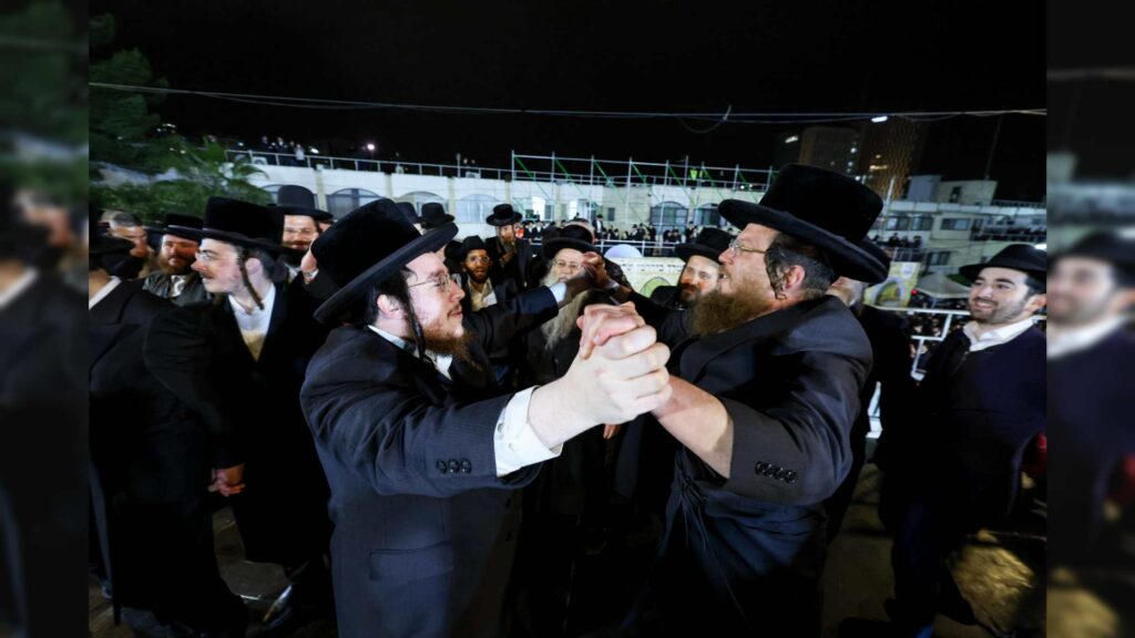 איצקוביץ': המפקד הזוטר, הנהגים שהתעשרו והזמר שהפסיד