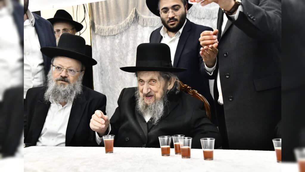 הגר"ד לנדו במעמד יסוד קהילת חניכי הישיבות מרכז פרדס כץ