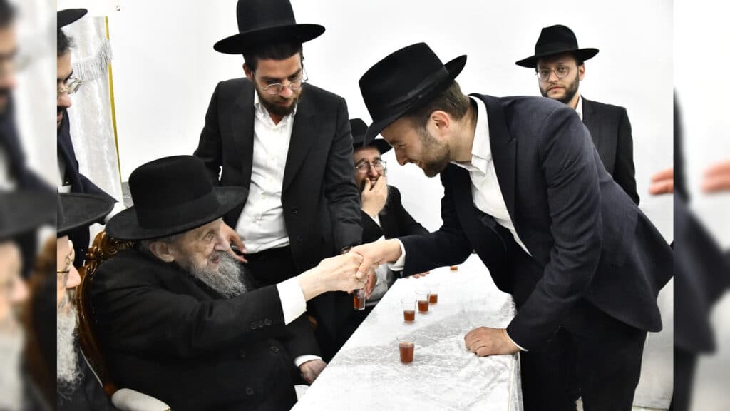 הגר"ד לנדו במעמד יסוד קהילת חניכי הישיבות מרכז פרדס כץ