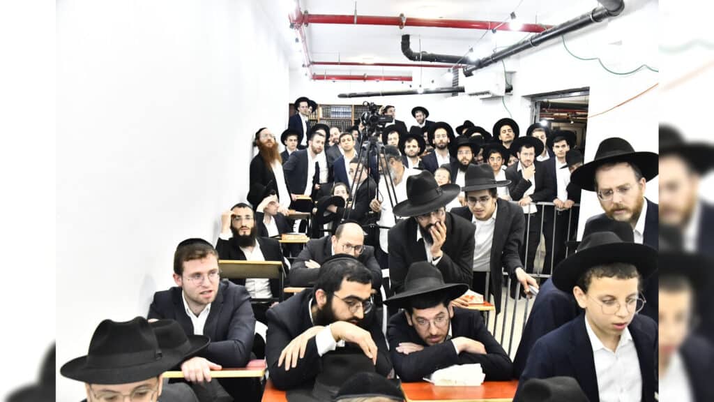 הגר"ד לנדו במעמד יסוד קהילת חניכי הישיבות מרכז פרדס כץ