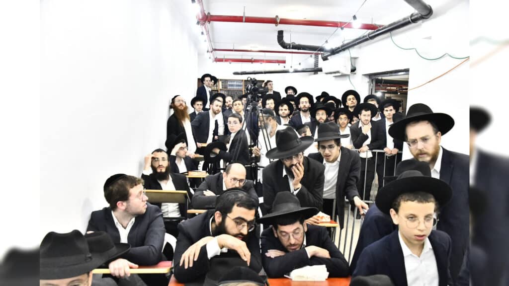 הגר"ד לנדו במעמד יסוד קהילת חניכי הישיבות מרכז פרדס כץ