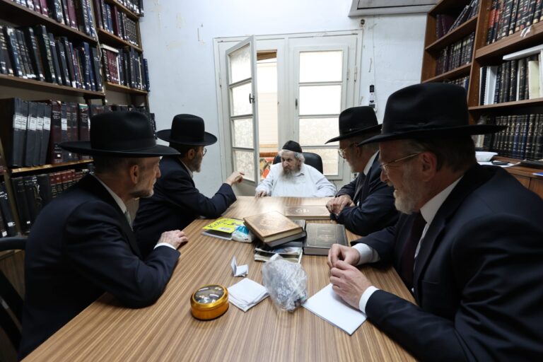 גוש הימין התפרק? ההוראה הדרמטית של מרן הגר"ד לנדו