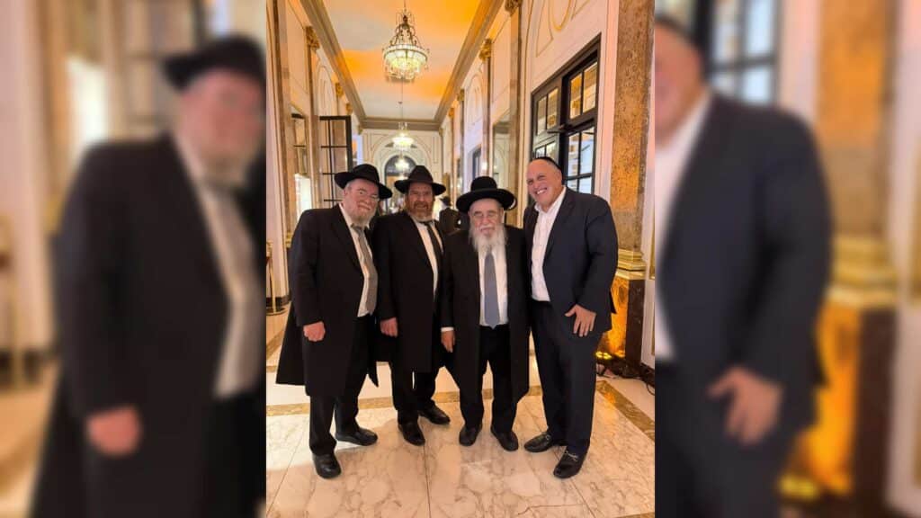 המשב"ק: עוגת הגבינה מהחסידים והאדמו"ר שניקה את ביהמ"ד