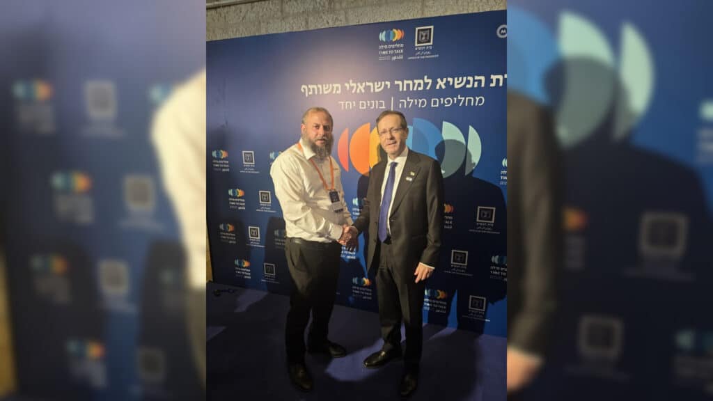 איצקוביץ': התפילות של גולדקנופף והקמפיין של מקלב