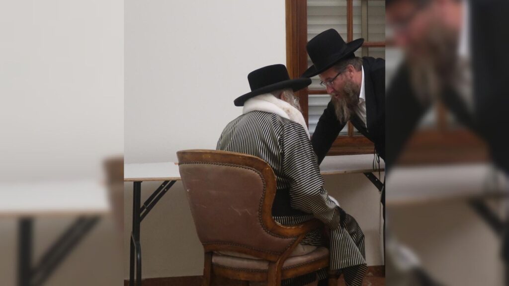 המשב"ק: עוגת הגבינה מהחסידים והאדמו"ר שניקה את ביהמ"ד