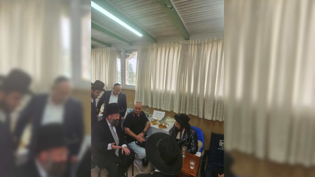 המשב"ק: עוגת הגבינה מהחסידים והאדמו"ר שניקה את ביהמ"ד