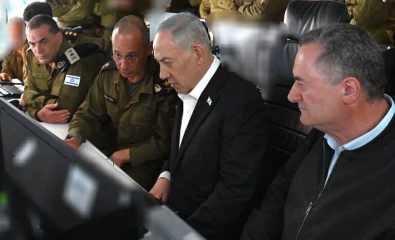 נתניהו צפה בהשתלטות על המשט מטורקיה