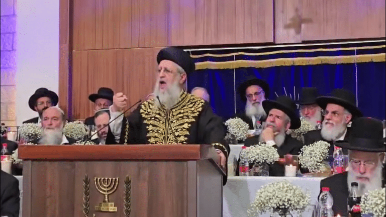 "הסירו ידיכם מהכותל": המתקפה של הראשון לציון נגד בג"ץ