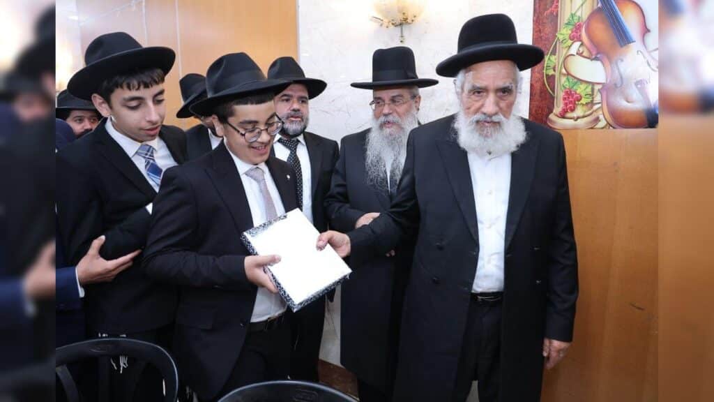 גלריה: שמחת הבר מצווה לנין חבר מועצת חכמי התורה