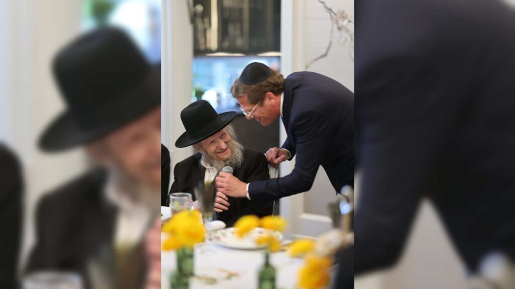 גדולי ישראל מגייסים את יהדות ארה"ב למען עולם התורה בארץ ישראל גדולי ישראל מגייסים את יהדות ארה"ב למען עולם התורה בארץ ישראל