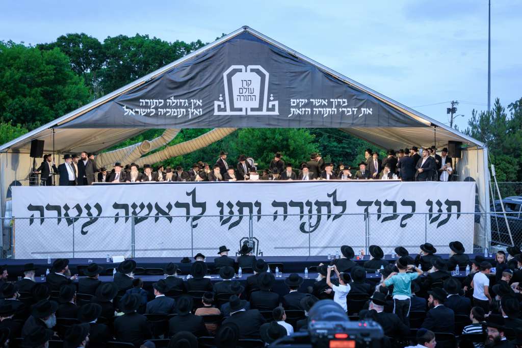 גלריה: השיא בלייקווד - רבבות שרו את ניגונו של המשגיח גלריה: השיא בלייקווד - רבבות שרו את ניגונו של המשגיח