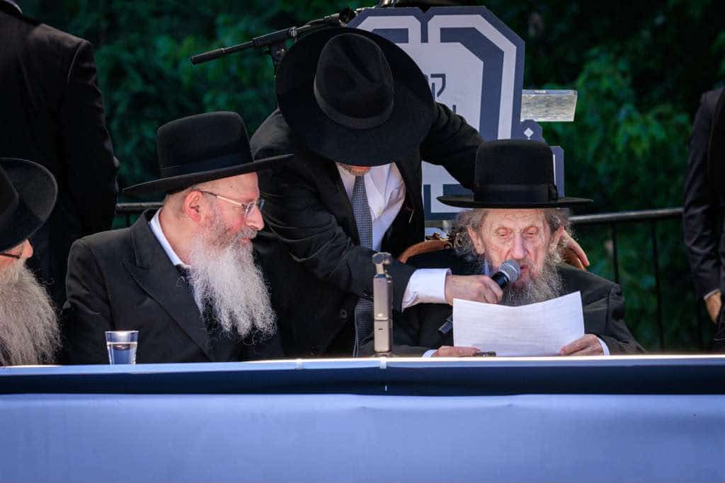 תיעוד: רבבות יהודי ליקווד קיבלו את פני מרן הגר"ד לנדו