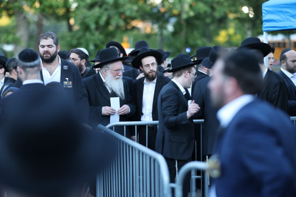 בריתחא עם רבי דב: אלפים פתחו את מסע הצלת עולם התורה