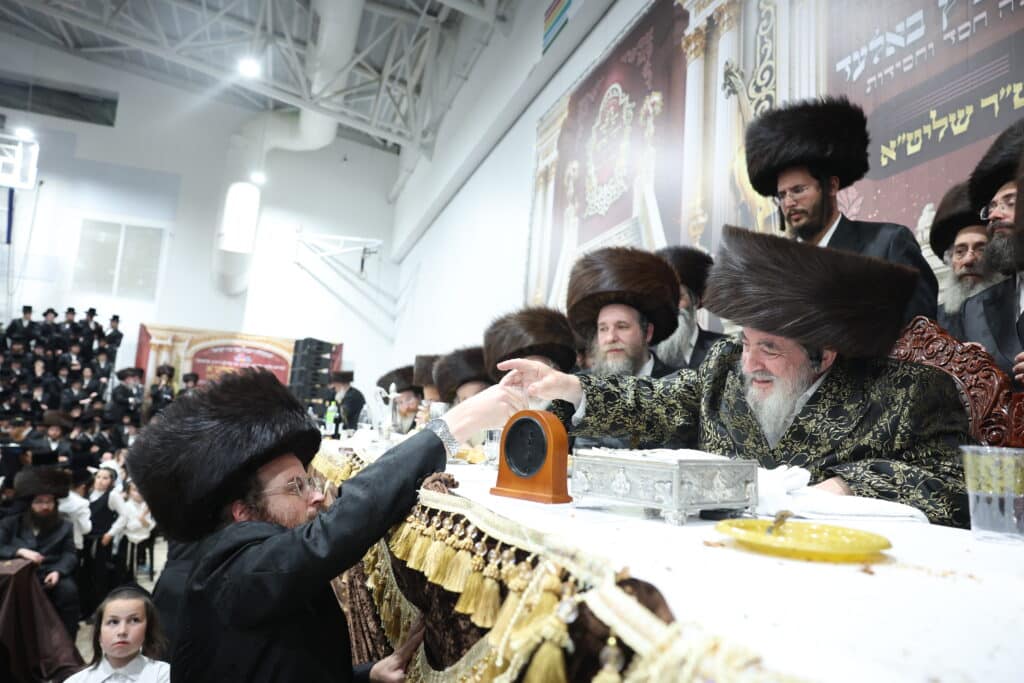 חצי יובל לויז'ניץ אלעד בשילוב שבע ברכות לנכדת האדמו"ר