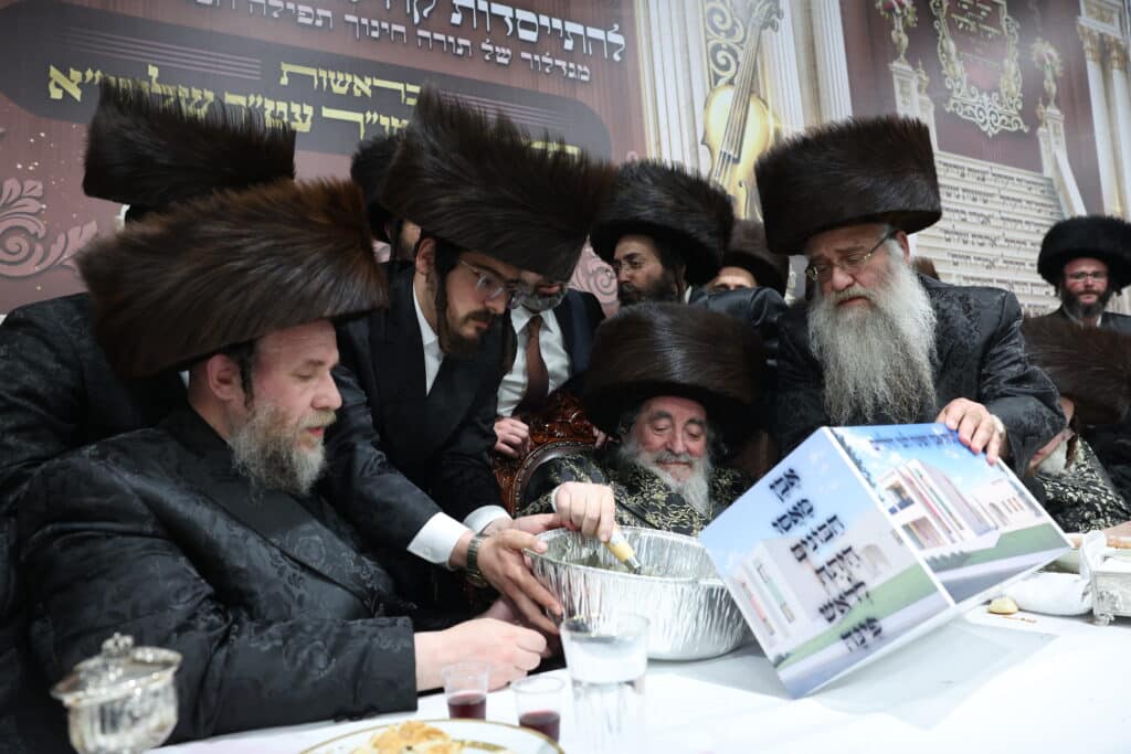 חצי יובל לויז'ניץ אלעד בשילוב שבע ברכות לנכדת האדמו"ר