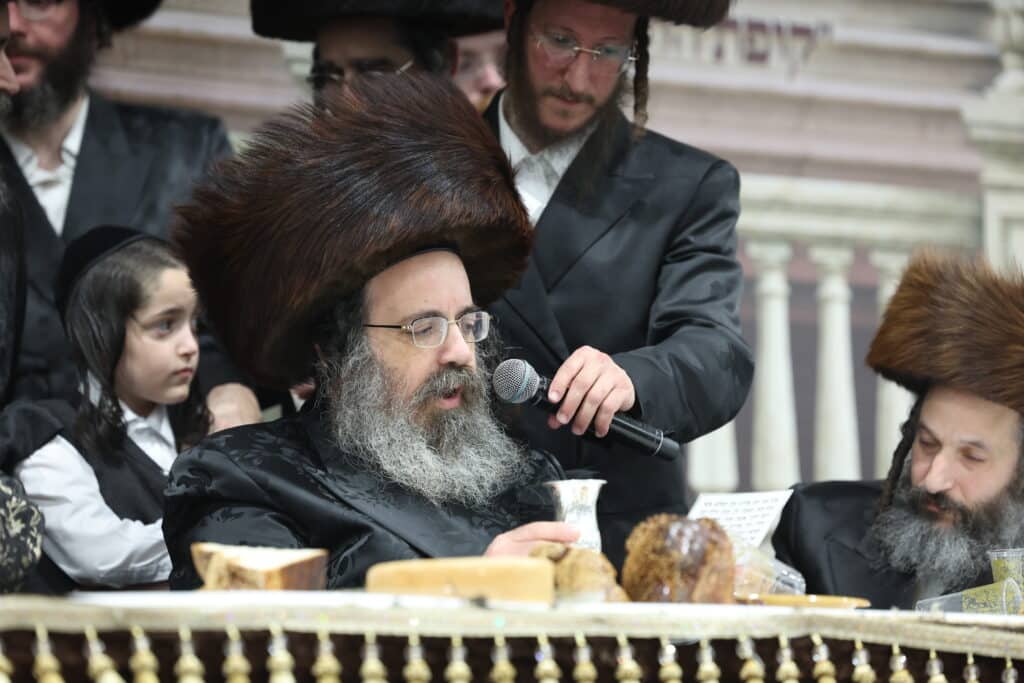 חצי יובל לויז'ניץ אלעד בשילוב שבע ברכות לנכדת האדמו"ר