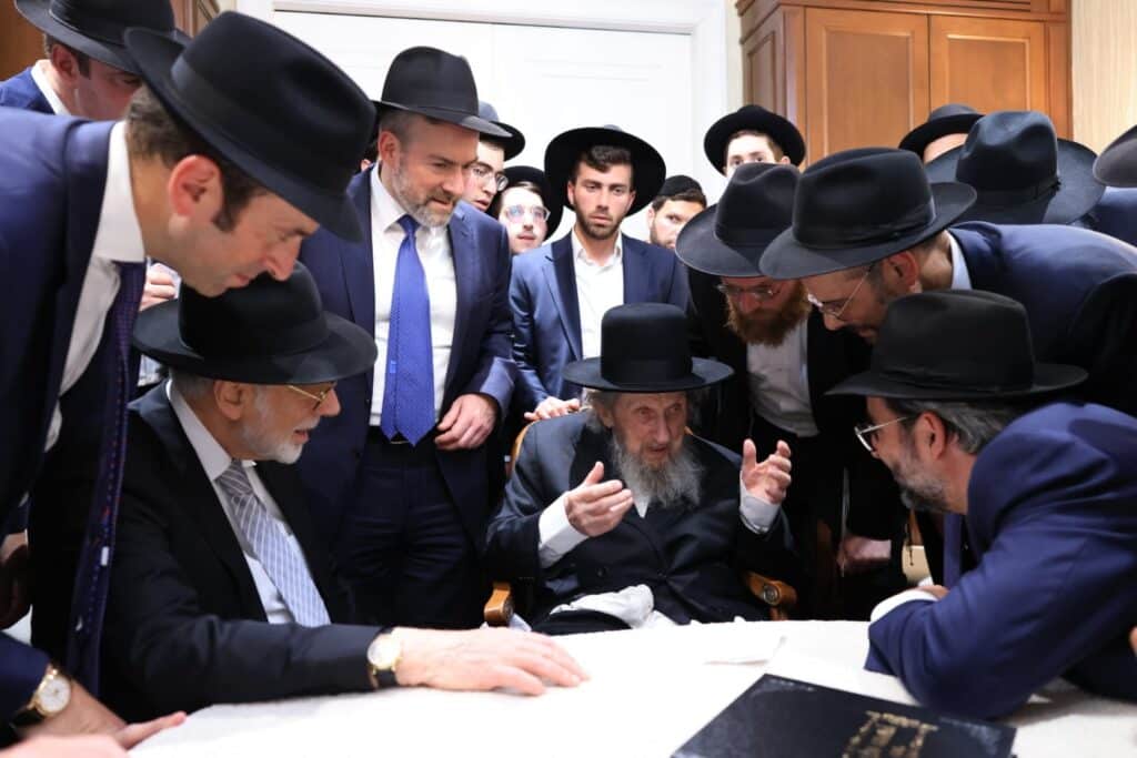 "הגזירות קשות מאוד": המשגיח התייפח מול הנגידים