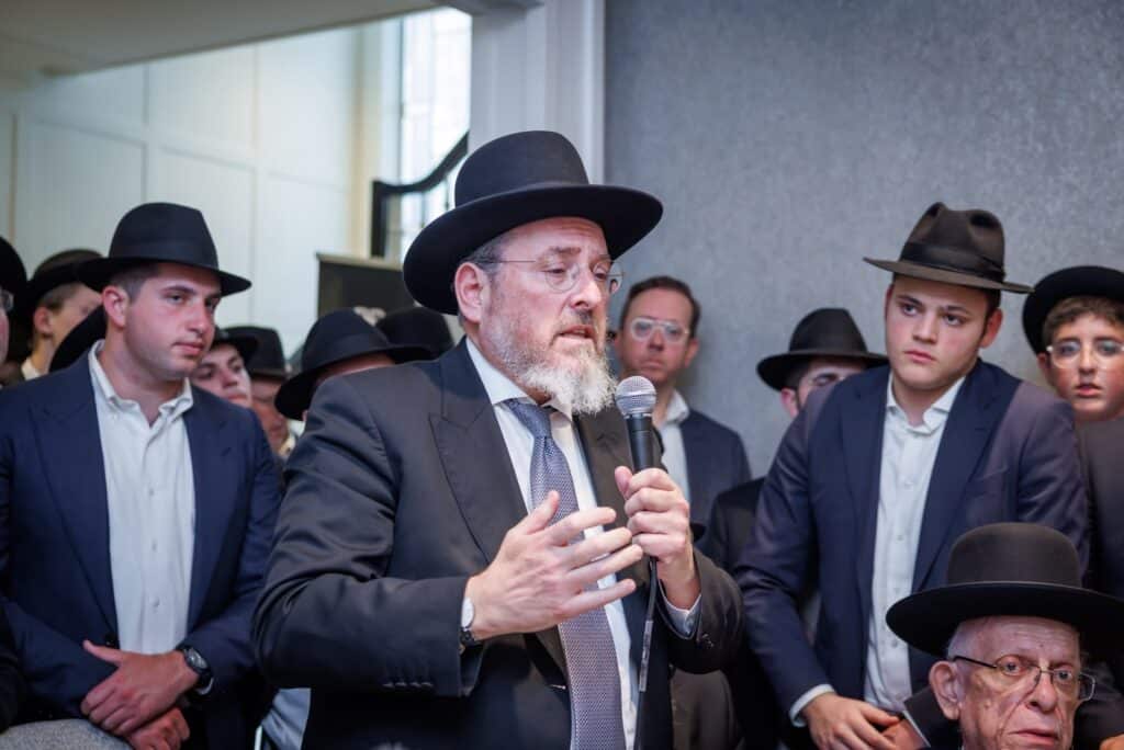 "הגזירות קשות מאוד": המשגיח התייפח מול הנגידים