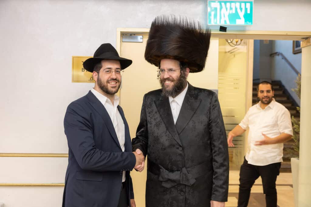 גלריה: בכירי העירייה בשבע ברכות של שלומי אמונים