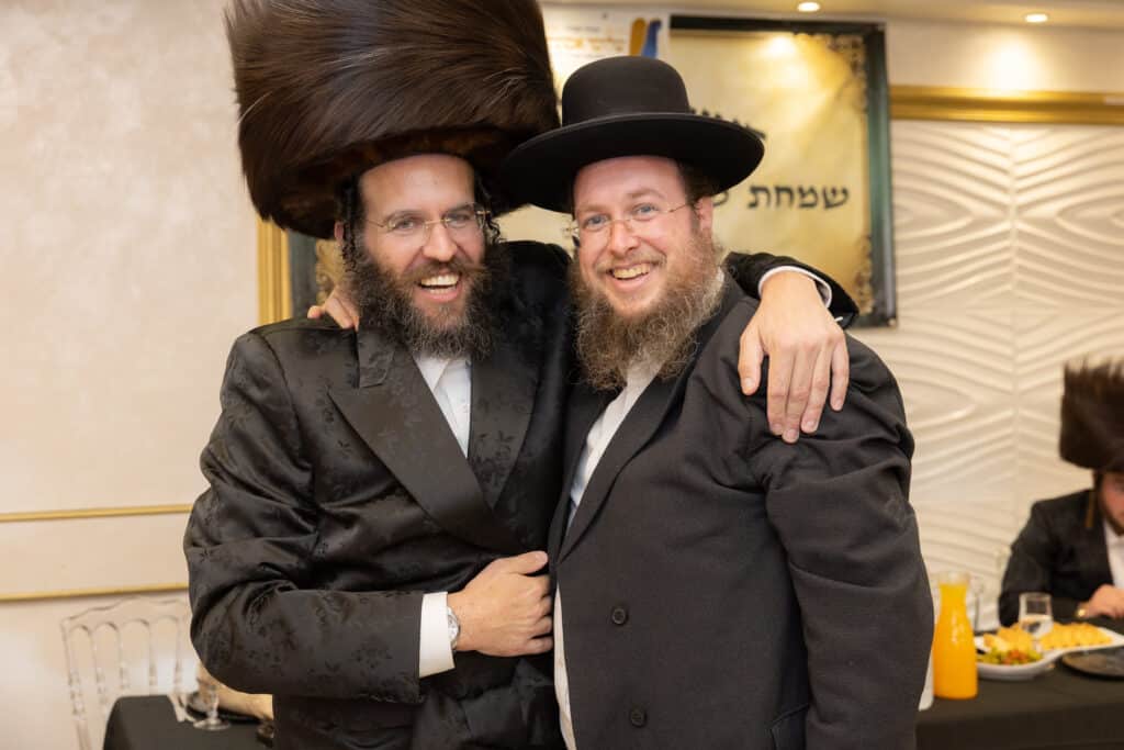 גלריה: בכירי העירייה בשבע ברכות של שלומי אמונים