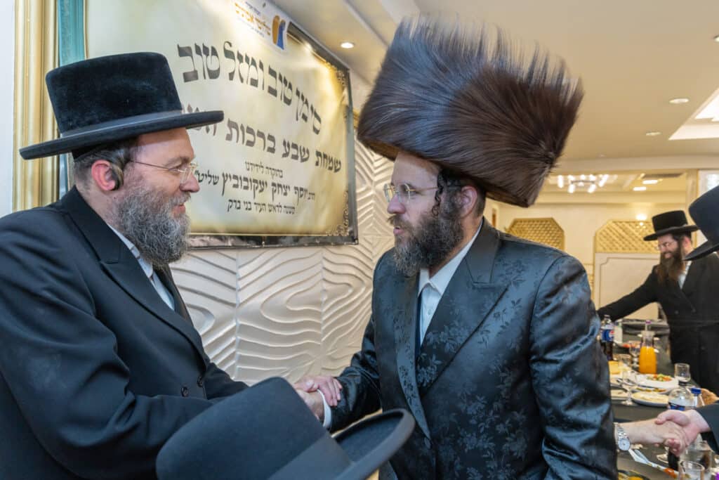 גלריה: בכירי העירייה בשבע ברכות של שלומי אמונים