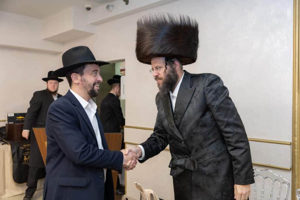 גלריה: בכירי העירייה בשבע ברכות של שלומי אמונים