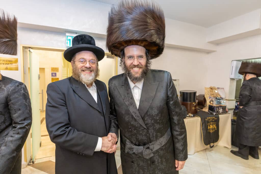 גלריה: בכירי העירייה בשבע ברכות של שלומי אמונים