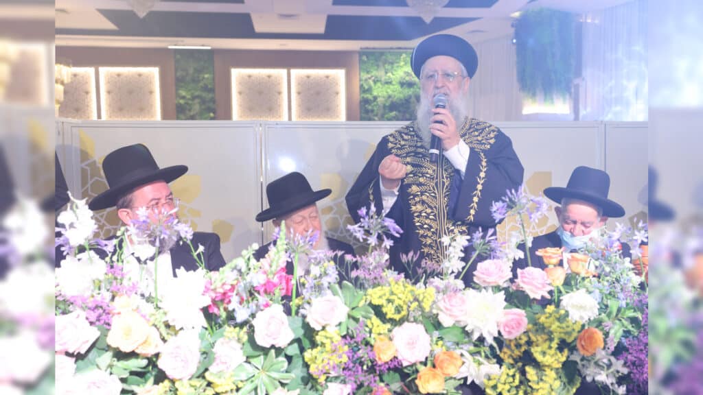 גלריה: שמחת הבר מצוה לנינו של הגאון רבי יצחק כהן