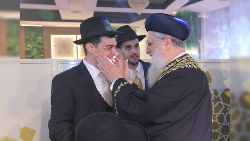 גלריה: שמחת הבר מצוה לנינו של הגאון רבי יצחק כהן