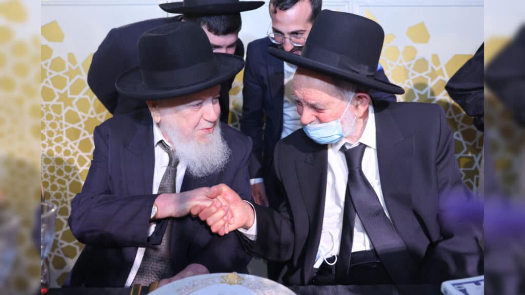 גלריה: שמחת הבר מצוה לנינו של הגאון רבי יצחק כהן