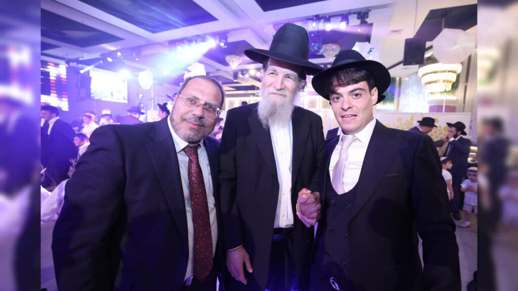 גלריה: שמחת הבר מצוה לנינו של הגאון רבי יצחק כהן