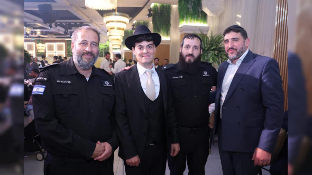 גלריה: שמחת הבר מצוה לנינו של הגאון רבי יצחק כהן