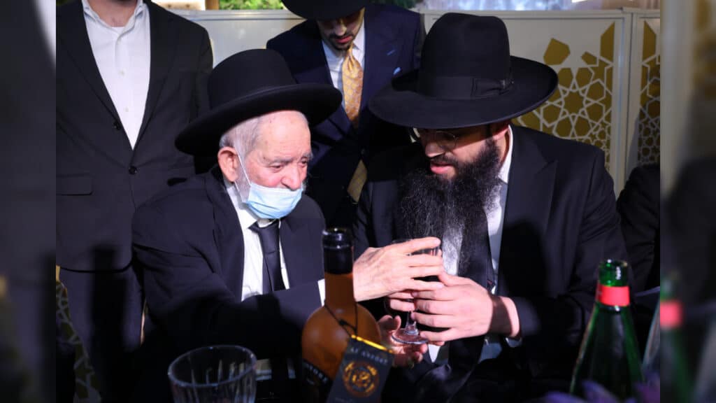 גלריה: שמחת הבר מצוה לנינו של הגאון רבי יצחק כהן