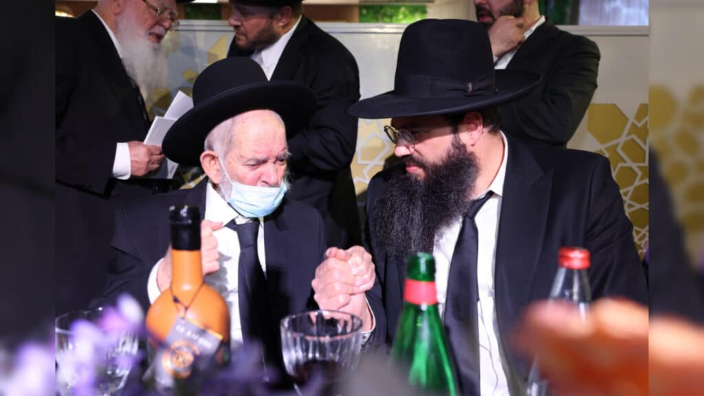 גלריה: שמחת הבר מצוה לנינו של הגאון רבי יצחק כהן