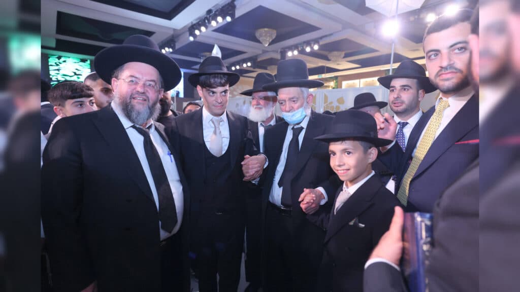 גלריה: שמחת הבר מצוה לנינו של הגאון רבי יצחק כהן