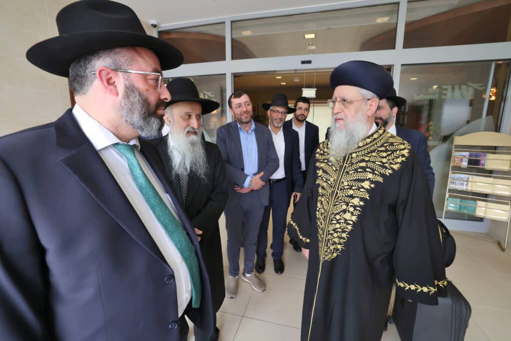 מסע הראשון לציון הגאון רבי דוד יוסף לחיזוק הקהילות באירופה‬