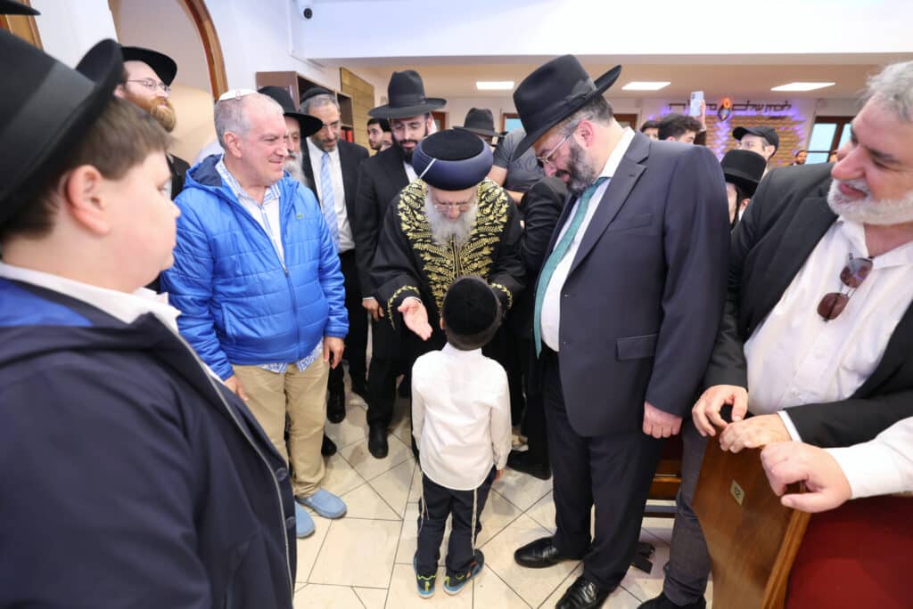 מסע הראשון לציון הגאון רבי דוד יוסף לחיזוק הקהילות באירופה‬