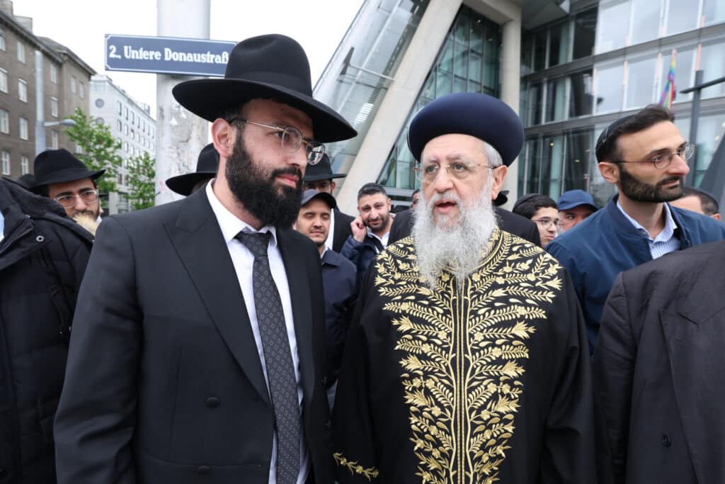 מסע הראשון לציון הגאון רבי דוד יוסף לחיזוק הקהילות באירופה‬