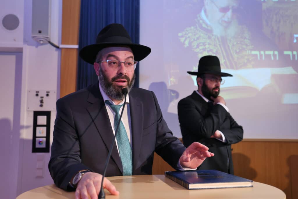 מסע הראשון לציון הגאון רבי דוד יוסף לחיזוק הקהילות באירופה‬