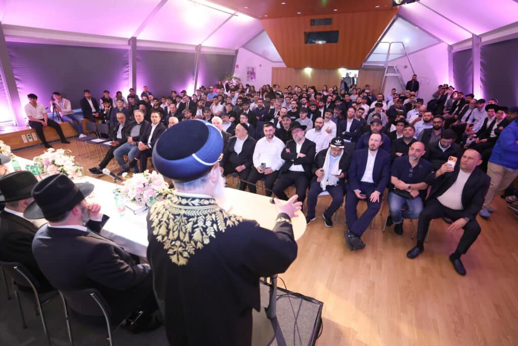 מסע הראשון לציון הגאון רבי דוד יוסף לחיזוק הקהילות באירופה‬