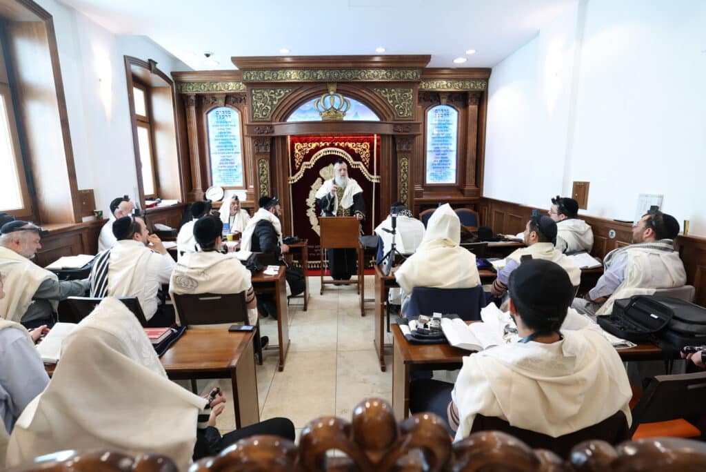 מסע הראשון לציון הגאון רבי דוד יוסף לחיזוק הקהילות באירופה‬