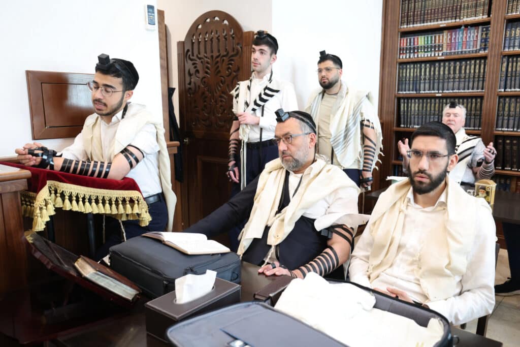 מסע הראשון לציון הגאון רבי דוד יוסף לחיזוק הקהילות באירופה‬