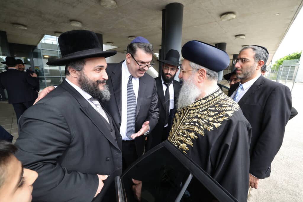 מסע הראשון לציון הגאון רבי דוד יוסף לחיזוק הקהילות באירופה‬