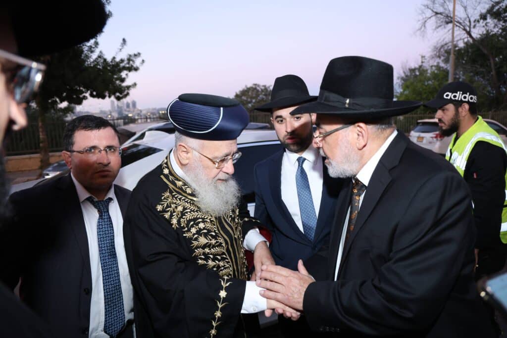 גלריית ענק: שמחת החתונה לנכדתם של הראשונים לציון