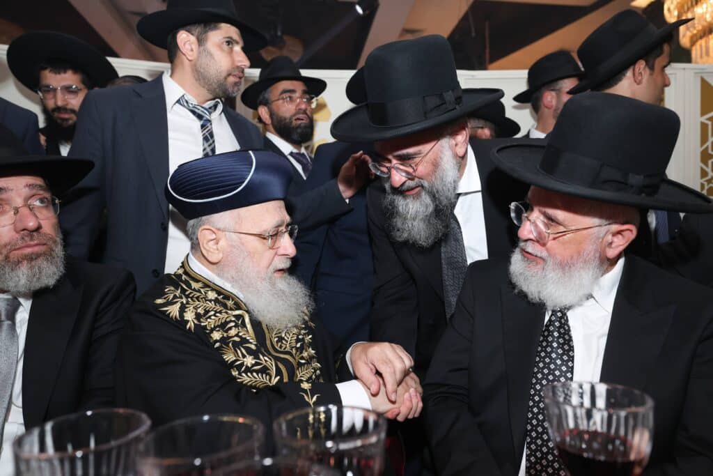 גלריית ענק: שמחת החתונה לנכדתם של הראשונים לציון